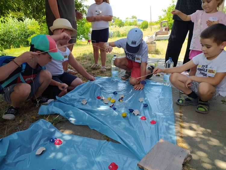 Ifjúsági és Vakációs Bibliahét 12